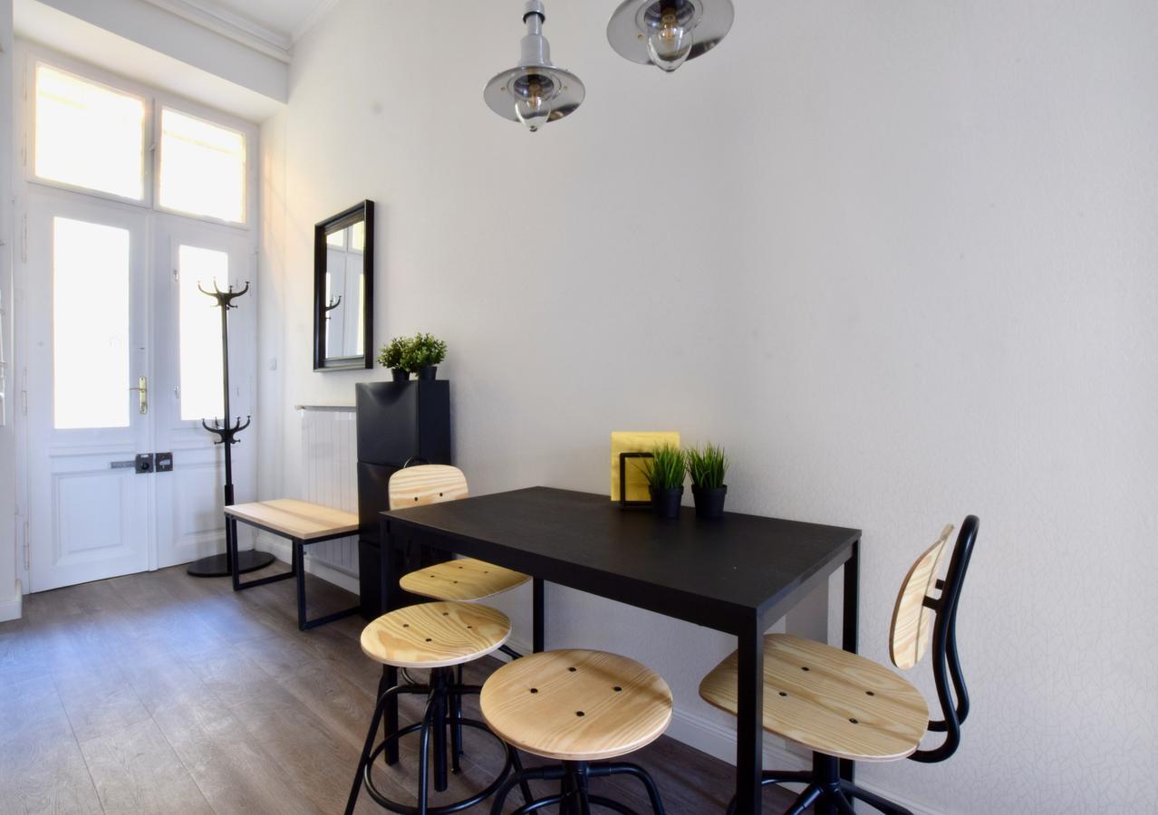 Standard Apartment By Hi5 - Dessewffy 39 Budapest Exterior photo